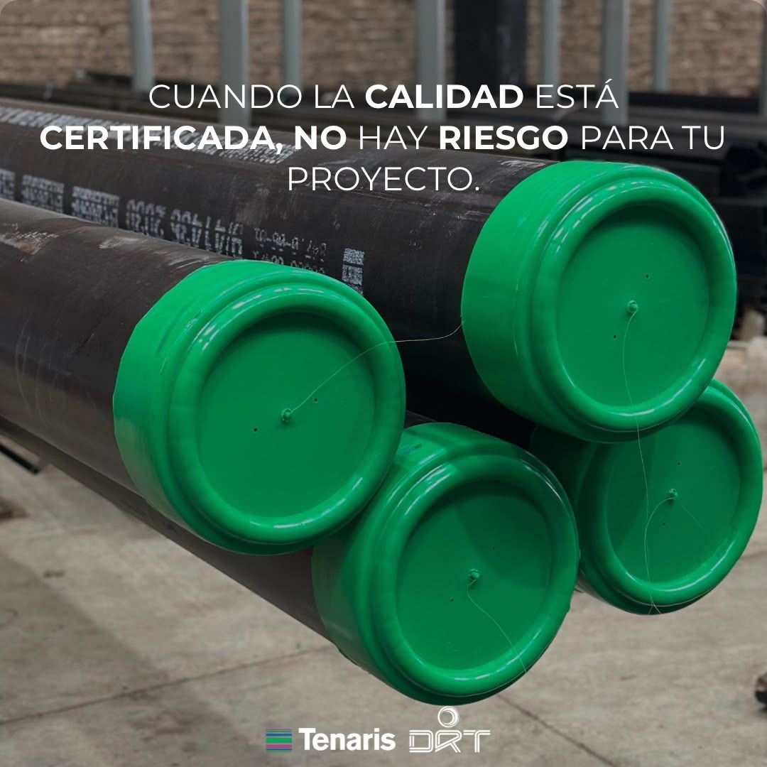 Cuatro tubos con tapas verdes con el texto "Cuando la calidad está certificada, no hay riesgo para tu proyecto".