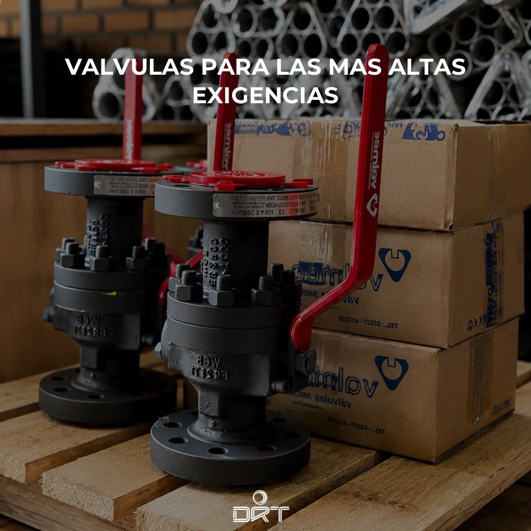 Dos válvulas esféricas con manija roja junto a cajas de cartón, con el texto "Válvulas para las más altas exigencias".